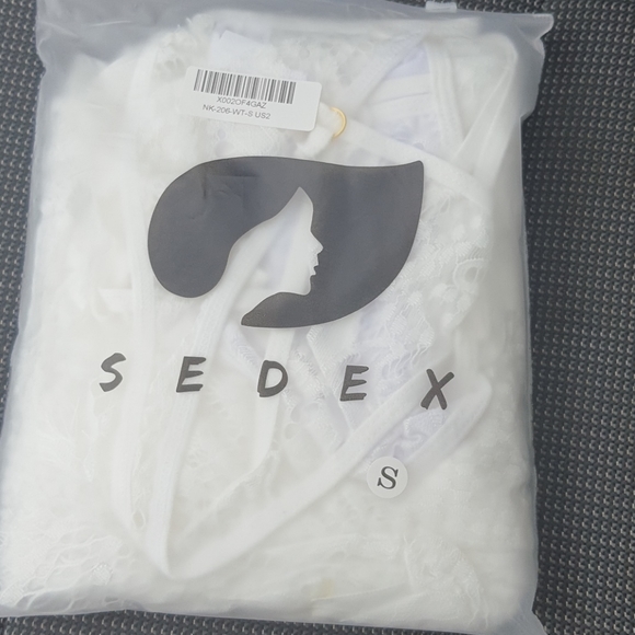 New 3 Piece Silk Lace Robe Bra Thong Set - Picture 2 of 4